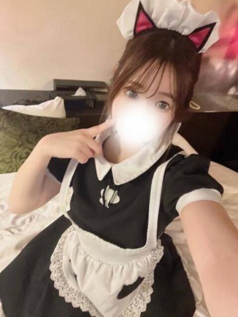 ピンクの乳首美女はるなちゃん ロイヤル　アテンダー（デリヘル）