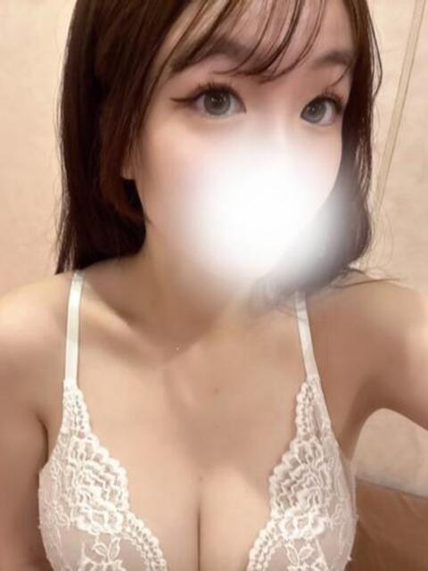 元ガチ中学校教員さとみ先生 ロイヤル　アテンダー（デリヘル）