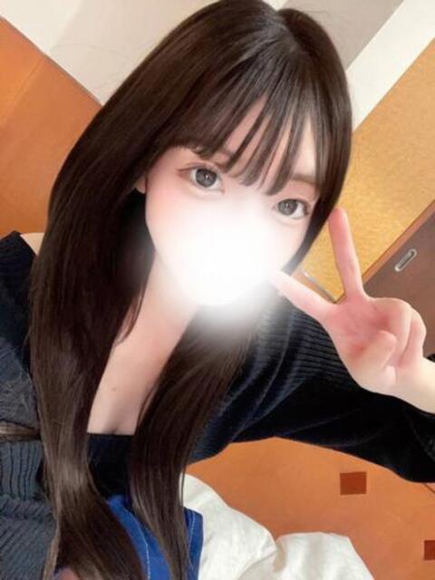 無料オプション全部なないろちゃん ロイヤル　アテンダー（デリヘル）