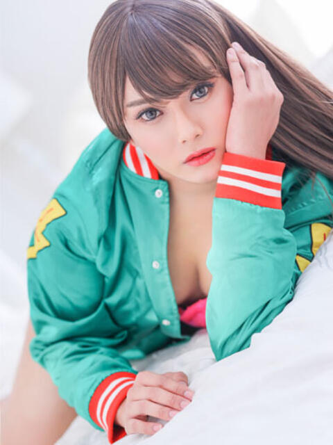 神崎かな クラブダイアモンド新宿店（ニューハーフヘルス）