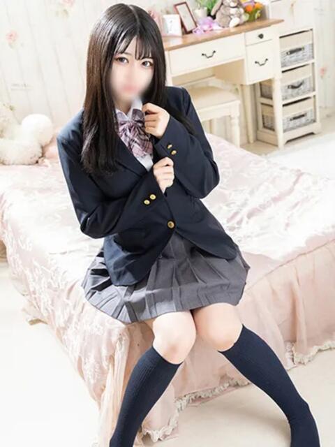 くれは 新宿・本格コスプレ素人アイドル学園イメクラ「新入生」（デリヘル）