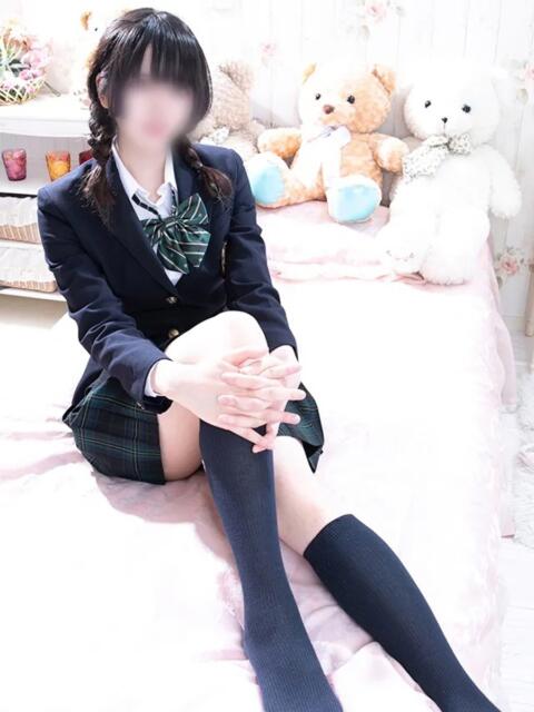 しゅり 新宿・本格コスプレ素人アイドル学園イメクラ「新入生」（デリヘル）