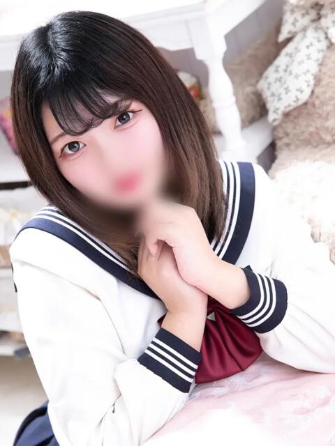 にいな 新宿・本格コスプレ素人アイドル学園イメクラ「新入生」（デリヘル）