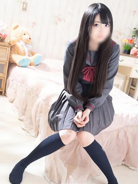 みゆ 新宿・本格コスプレ素人アイドル学園イメクラ「新入生」（デリヘル）