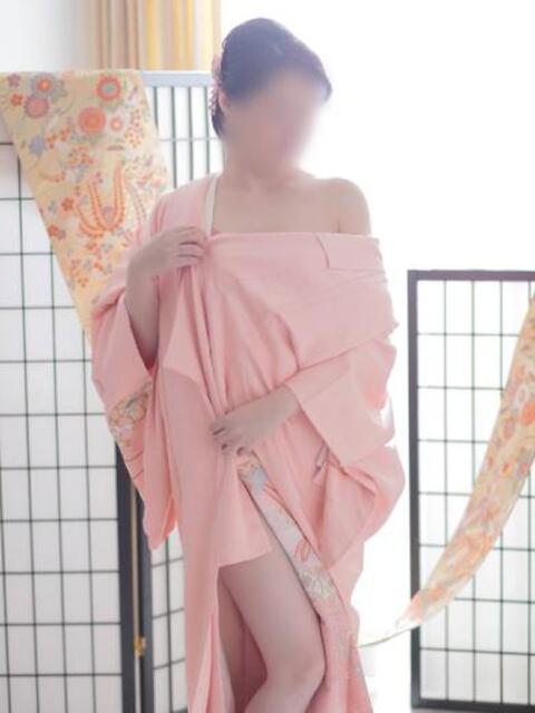 不動の人気嬢さくら 嗚呼、四十五歳以上（熟女デリヘル）