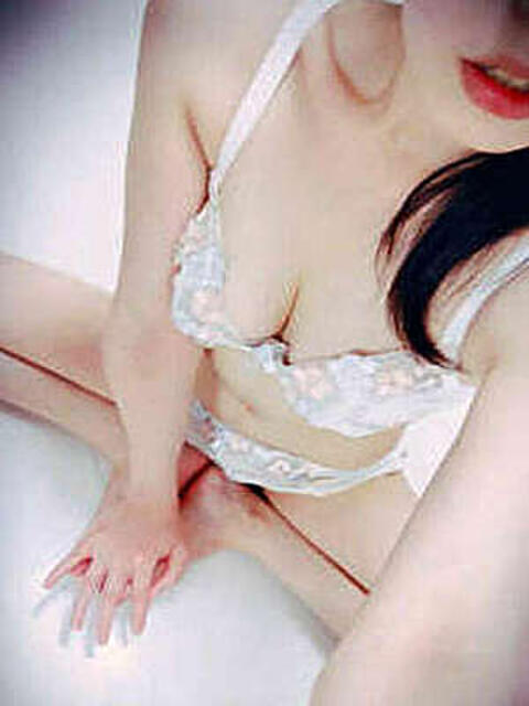 べに 乱妻～みだれづま～（人妻待ち合わせデリヘル）