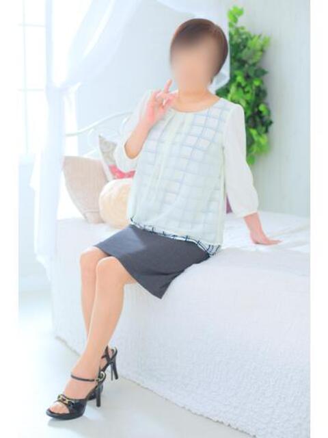 尽くす女たえ 嗚呼、四十五歳以上（熟女デリヘル）