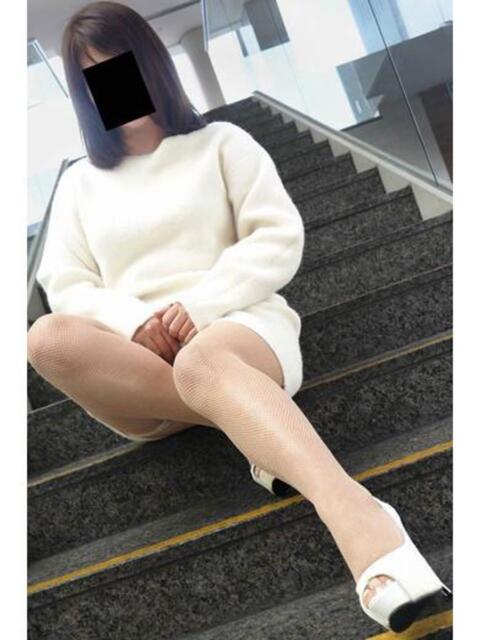 えり 逢って30秒で即尺（人妻・熟女待ち合わせデリヘル）