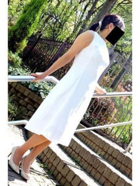 ゆりね 逢って30秒で即尺（人妻・熟女待ち合わせデリヘル）