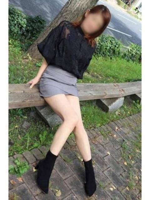 つむぎ 逢って30秒で即尺（人妻・熟女待ち合わせデリヘル）