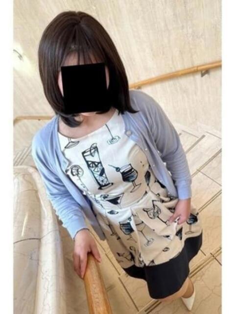 まりえ 逢って30秒で即尺（人妻・熟女待ち合わせデリヘル）