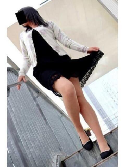 なな 逢って30秒で即尺（人妻・熟女待ち合わせデリヘル）