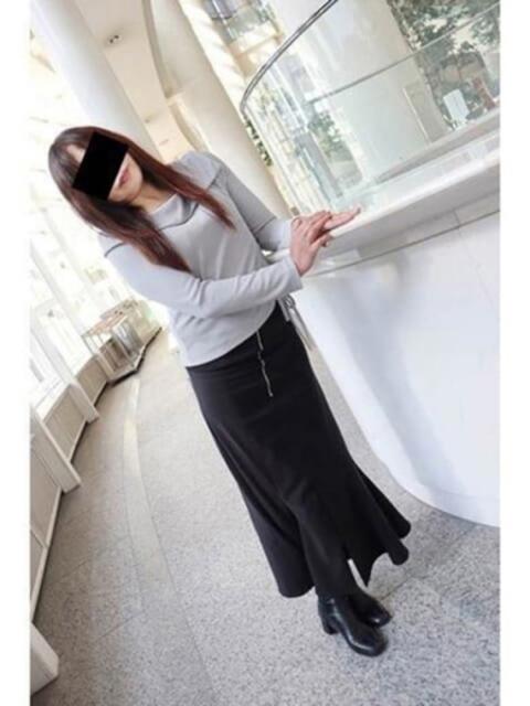 しおり 逢って30秒で即尺（人妻・熟女待ち合わせデリヘル）