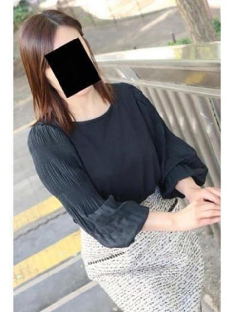 まほ 逢って30秒で即尺（人妻・熟女待ち合わせデリヘル）