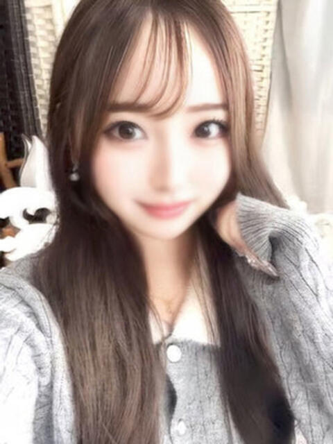 榊原えみる 断りきれない美人マッサージ嬢たち（デリヘル＆エステ）