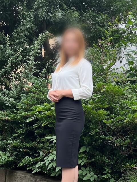 新堂　真美 熟女パラダイス池袋店(カサブランカグループ)（人妻熟女デリへル）