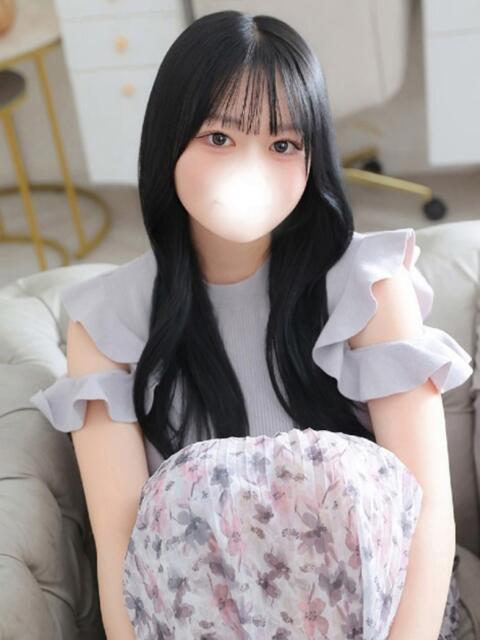 かりん★衝撃Hカップ童顔ロリ★ Chloe錦糸町店 S級素人清楚系デリヘル（デリヘル）