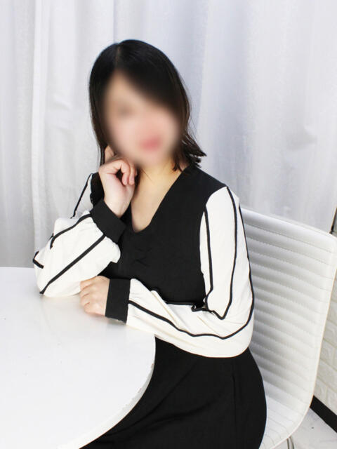 にいな マダム可憐（人妻デリヘル）