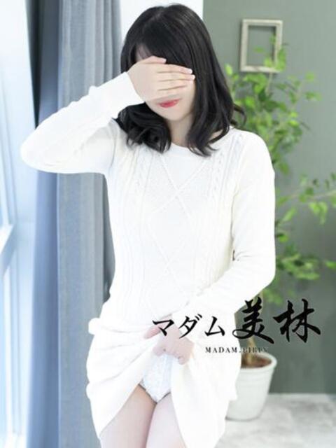 青山　ひなの マダム美林　札幌店（人妻ヘルス）