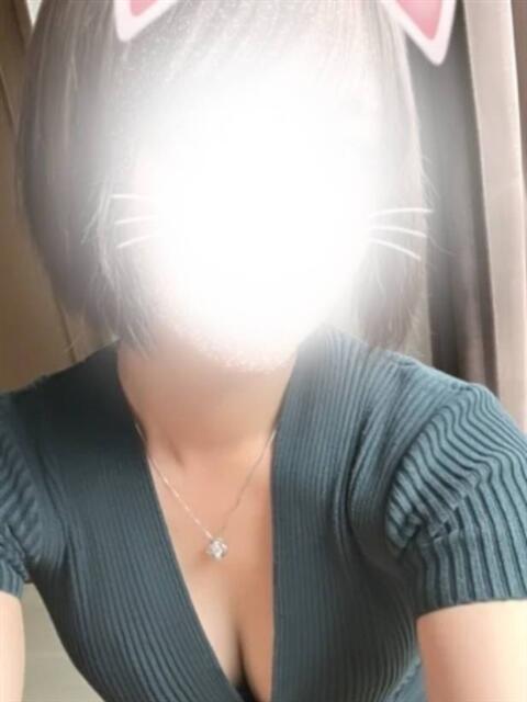 るり【好奇心旺性娘】 中・西讃 ヴィーナス（デリヘル）