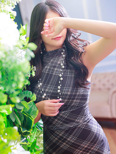 石井 れん HANA-okinawa-（人妻系デリヘル）