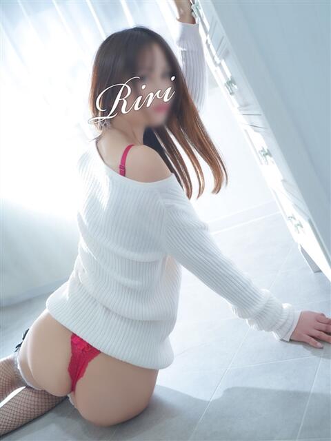 りり 西船人妻花壇（人妻デリヘル）