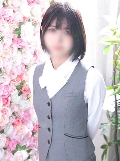 いおり 新宿・本格コスプレ美人秘書オフィスイメクラ「秘書課女子」（デリヘル）
