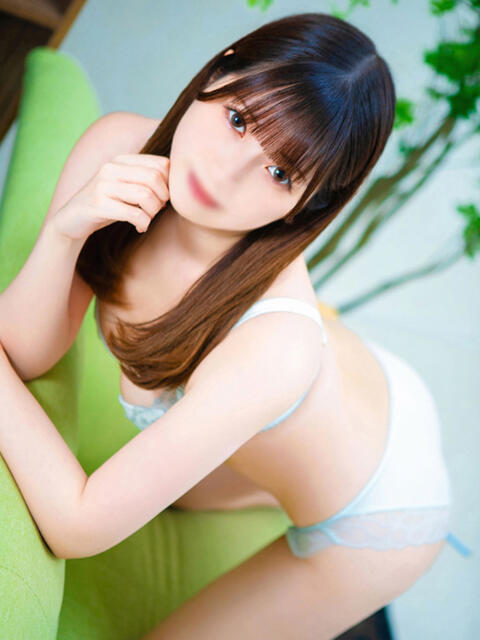 すず S級美女専門　ロイヤルリング（デリヘル）