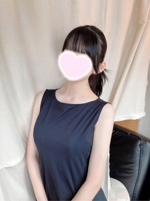 ひなた 池袋S級素人派遣型東京美少女物語（派遣型リフレ）