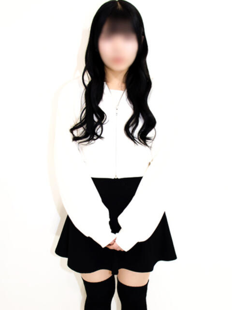 りな 池袋しろパラ（ホテヘル（手コキ・オナクラ））