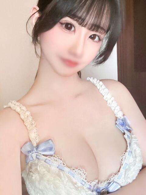 ゆき E+アイドルスクール　大阪・日本橋店（デリヘル）
