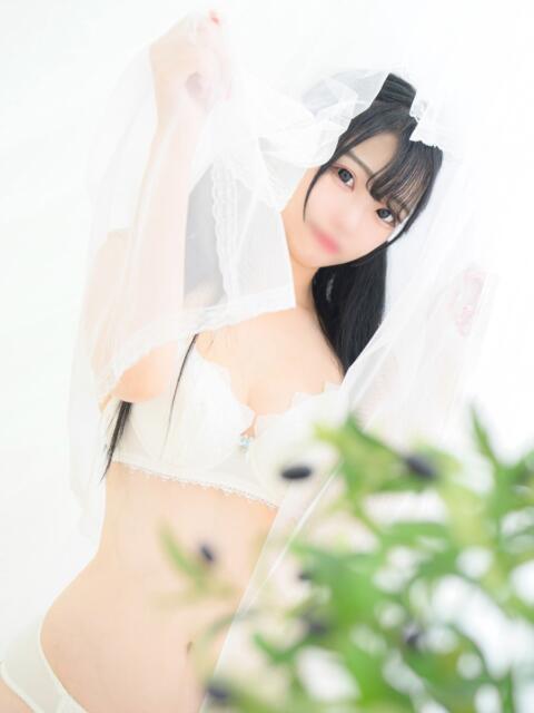 えま E+アイドルスクール　大阪・日本橋店（デリヘル）