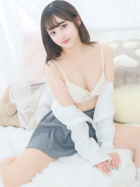 いおり E+アイドルスクール　大阪・日本橋店（デリヘル）