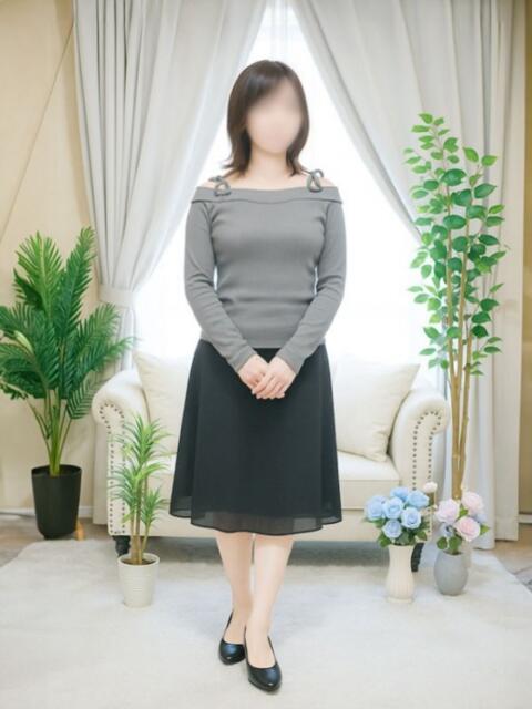 弥生 唯 こあくまな人妻・熟女たち東広島店（KOAKUMAグループ）（人妻・熟女デリヘル）