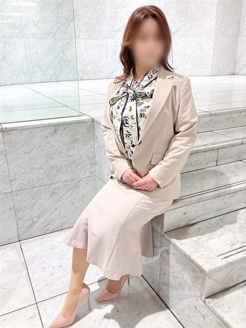 椿 優子 昼妻夜 滋賀店（駅待ち合わせ人妻デリヘル）
