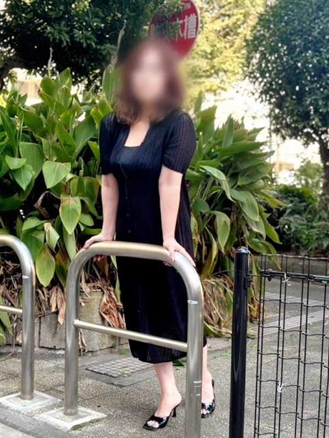 桐谷真衣 熟女パラダイス池袋店(カサブランカグループ)（人妻熟女デリへル）