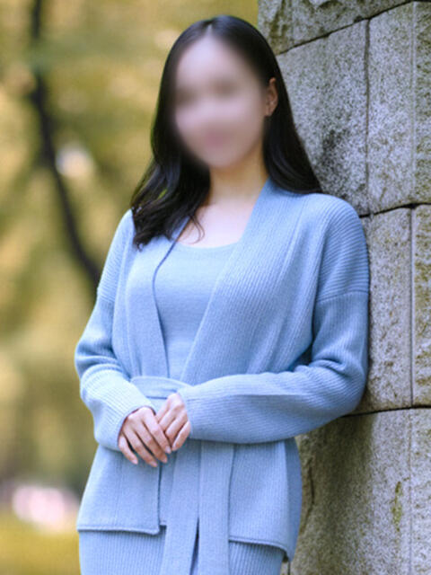 里緒 ミセスラウンジ東京（人妻系デリヘル）