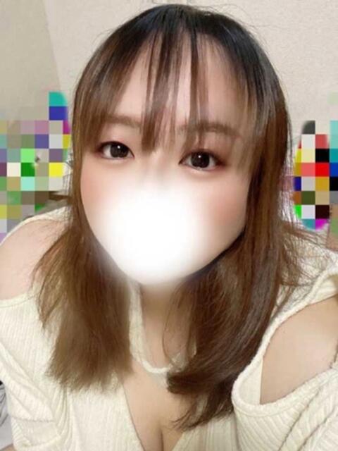 まなか ぽっちゃり巨乳素人専門店ぷにめろ八王子店（ぽっちゃり系デリヘル）