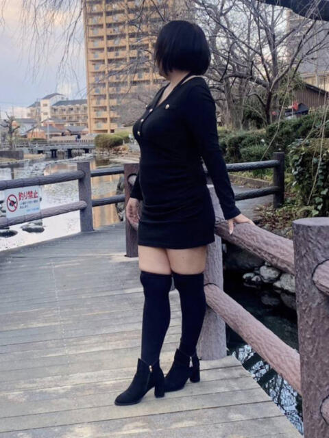 青野 めぐみ 欲情のよろめき・第二章（人妻デリヘル）