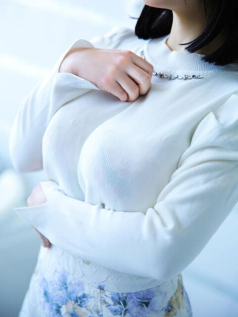 雨依(うい) グランドオペラ福岡（高級デリヘル）