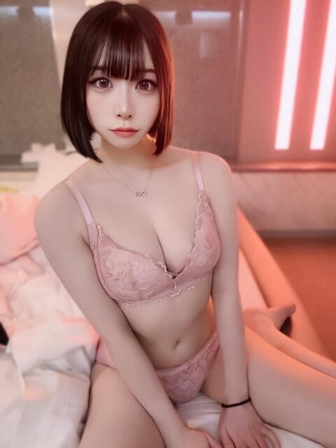 にじ Gossip girl（デリヘル）