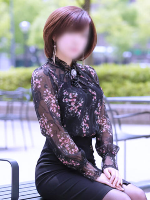 友梨 ミセスラウンジ東京（人妻系デリヘル）