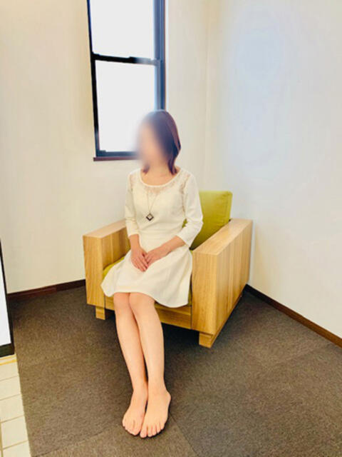 日真里（ひまり） おもてなし婦人（人妻系デリヘル）