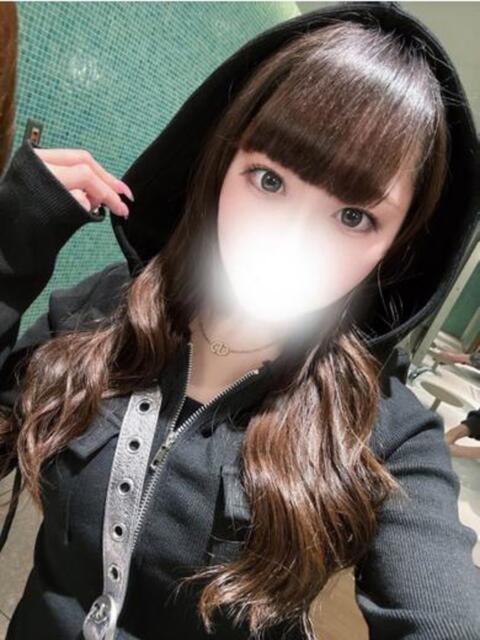 小柄女子大生みりあちゃん ロイヤル　アテンダー（デリヘル）