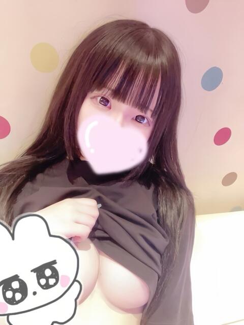 まい 舐めたくてグループ～君とサプライズ学園～越谷校（デリヘル）