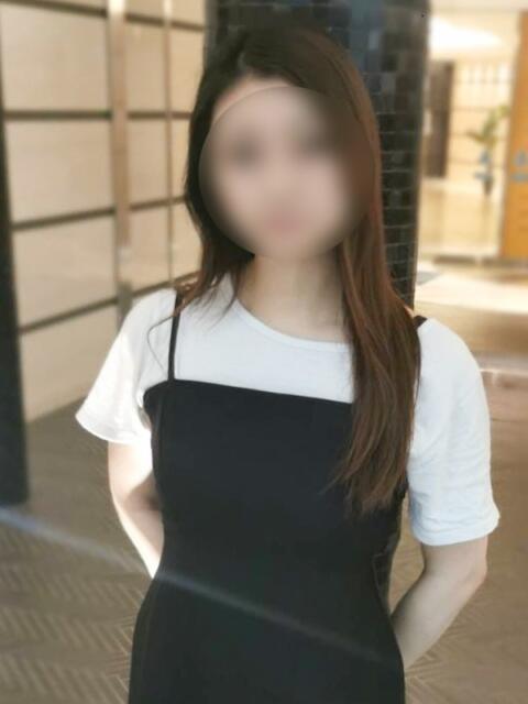 あみな かりんと赤坂（派遣型オナクラ）