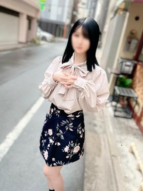 みづき かりんと赤坂（派遣型オナクラ）