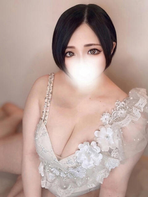 湊瀬いお ELTERAS TOKYO - エルテラス -（【非風俗】メンズエステ）