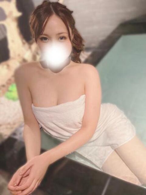 巨乳美人歯科衛生ほのかさん ロイヤル　アテンダー（デリヘル）