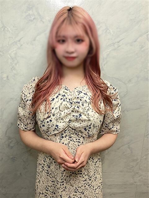 りこ 渋谷くいーんず（素人専門ホテヘル＆デリヘル）